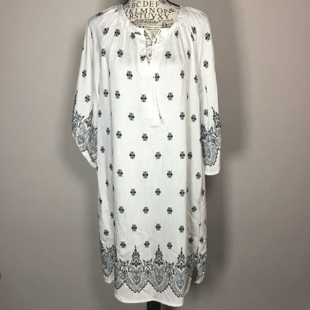 White black tunic floaty dress scroll finial classical style pattern pockets M